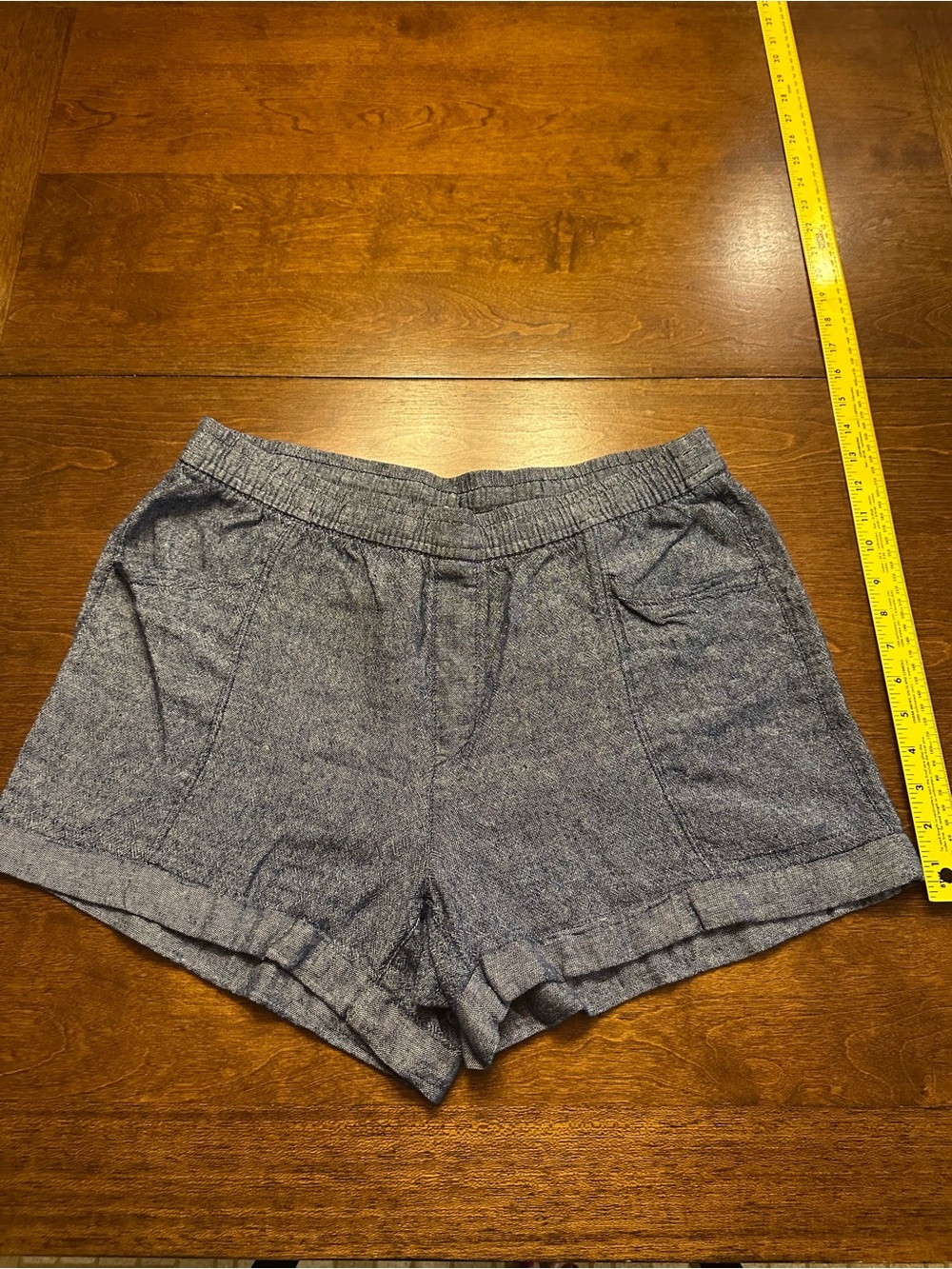 Old Navy High-Waist Heather Blue Linen-Blend Shorts size L